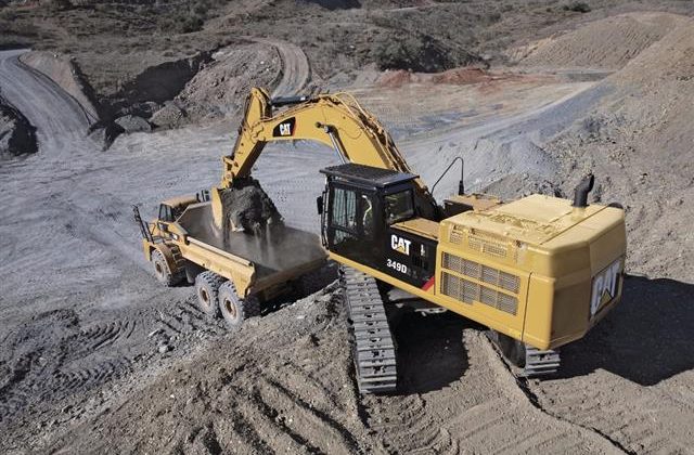 Escavadora Caterpillar 349