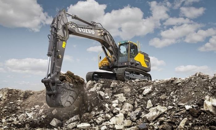 Escavadora Volvo EC380